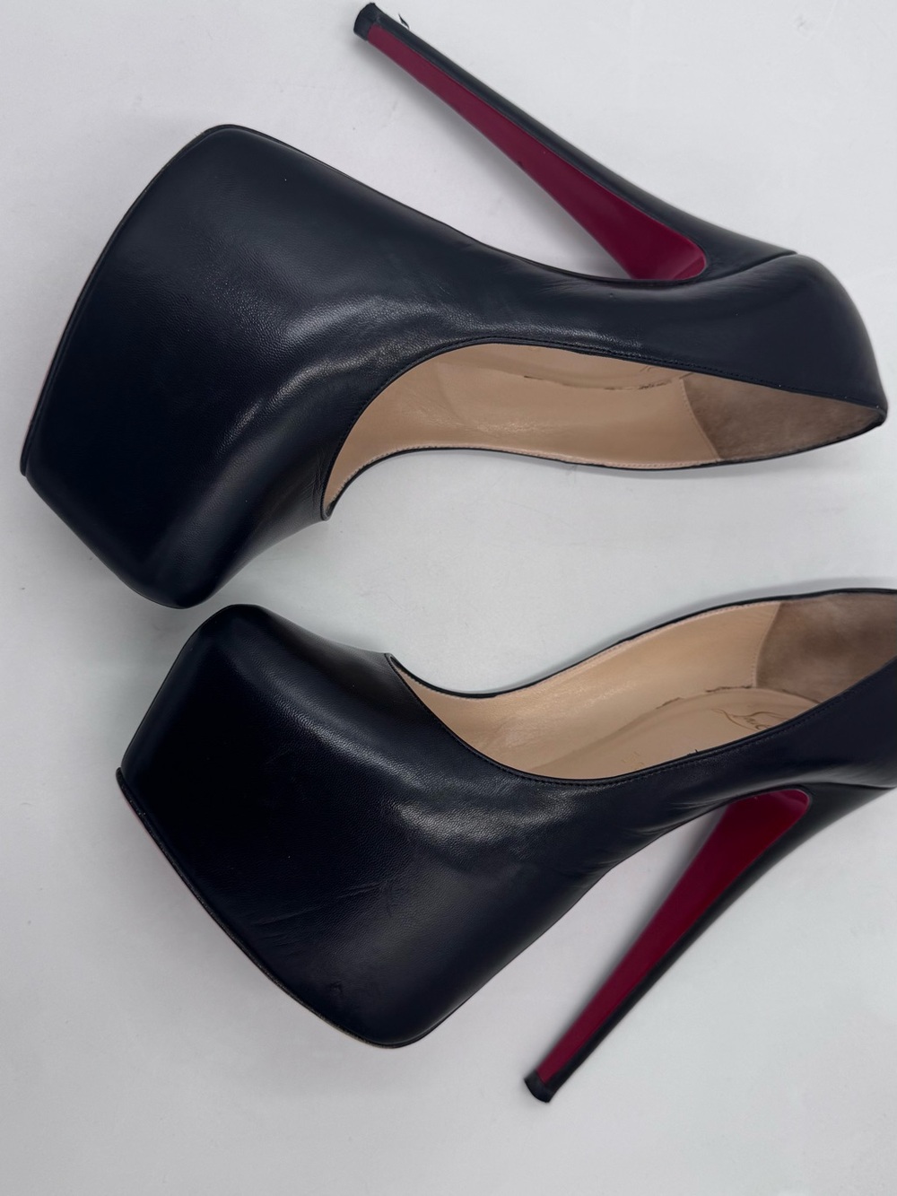 Daffodile leather heels Christian Louboutin